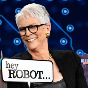 Jamie Lee Curtis Plays HEY ROBOT, Talks Halloween Theme and Newlyweds