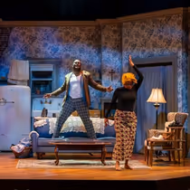 Review: RAISIN IN THE SUN at Milwaukee Chamber Theatre