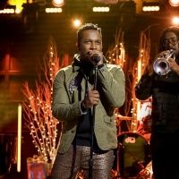 VIDEO: Leslie Odom Jr. Performs 'Cold' and 'Go Crazy' on A LITTLE LATE WITH LILLY…
