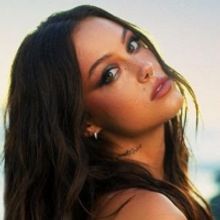 Bailey Bryan Releases New Single 'Passion'