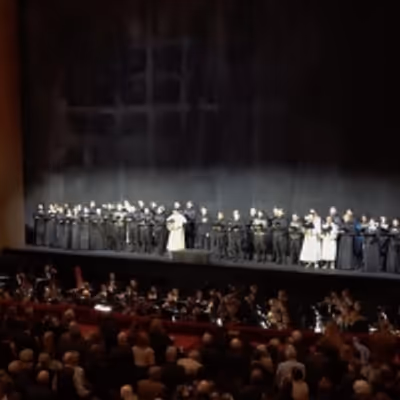 VIDEO: Metropolitan Opera Performs Ukrainian National Anthem