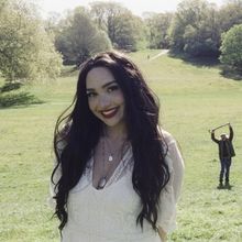 Bella Hull to Return to Edinburgh Fringe With MAD COW DISEASE