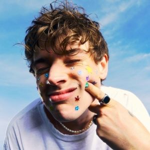 Thomas Headon Shares Brand New Single '2009 Toyota'