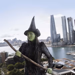 WICKED Begins Performances in Sydney