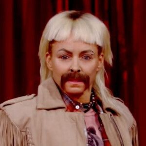 Kelly Ripa's Halloween Vault: Tiger King, Long Island Medium and Bachelor Costumes… Video
