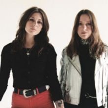Larkin Poe Present New Song 'Georgia Off My Mind'