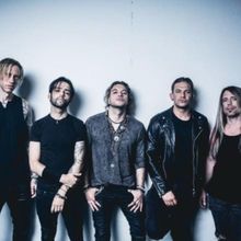 Las Vegas Rockers Velvet Chains Salute Hometown With Cover Of 'Suspicious Minds'