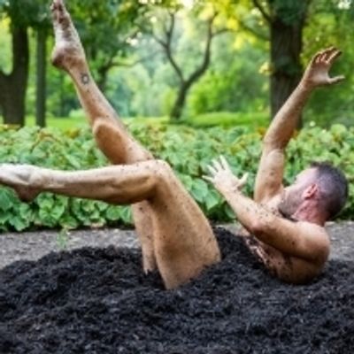 BWW Review: ERYC TAYLOR DANCE'S Immersive EARTH Breaks New Ground at Brooklyn Botanic Gardens