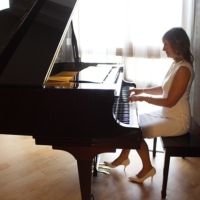Bonnie Milne Releases New Single/Video 'Green River Sway' From Her Latest Album ANTIC Interview