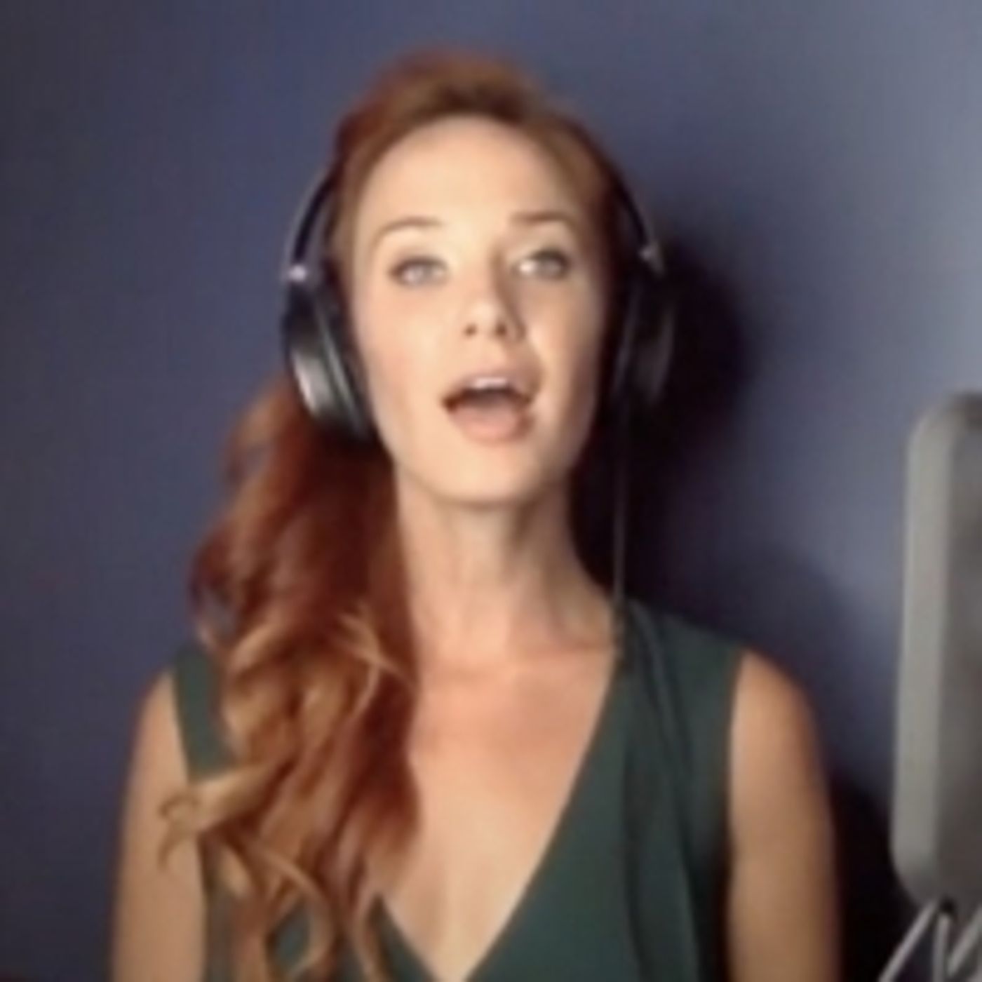 Wake Up With BWW 9/1: Get a Look at THE PROM Film Cast on Set, and More!  Image