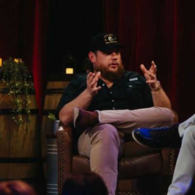 Luke Combs Reveals How He Tracked Down Tracy Chapman for Grammys Duet