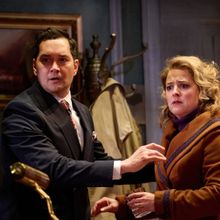 Review: DIAL M FOR MURDER at The Village Theater