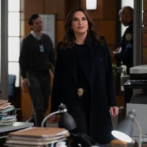 Video: See Mariska Hargitay in LAW & ORDER: SPECIAL VICTIMS UNIT Season 27 Finale…
