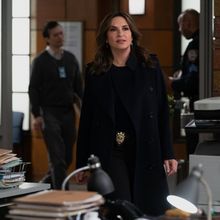 Video: See Mariska Hargitay in LAW & ORDER: SPECIAL VICTIMS UNIT Season 27 Finale Sne