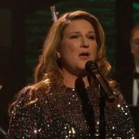 VIDEO: See Ana Gasteyer Perform 'Sugar and Booze' on LATE NIGHT WITH SETH MEYERS