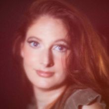 Femke Releases Debut EP 'Safe In The Suburbs'