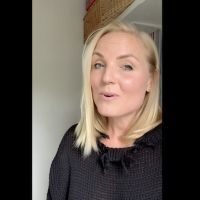 Living Room Concerts: Kerry Ellis Sings 'Your Song' and 'I Loved A Butterfly' Video
