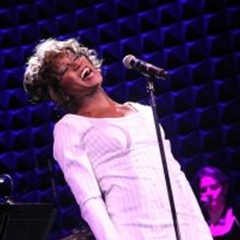 BWW Review: Kevin Smith Kirkwood Raises Spirits in CLASSIC WHITNEY - THE HOLIDAY LOVE