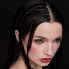 Poppy Releases New Album 'Negative Spaces'