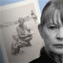 EDINBURGH 2023: Review: VIOLET AND ME, Pleasance Courtyard