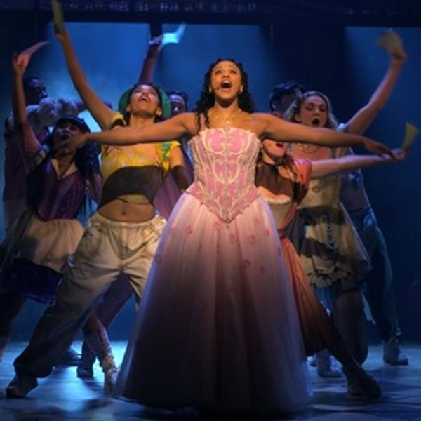 Video: First Look at Canadian & JULIET at the Royal Alexandra Theatre - Toronto Theater Video