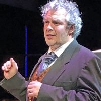 BWW Review: GROSS INDECENCY - THE THREE TRIALS OF OSCAR WILDE at Metropolitan Ensemble Theatre