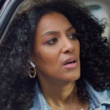 Exclusive: Watch Sarah Jones in a Clip From the SELL/BUY/DATE Film Adaption