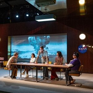 Review: GOLDEN RECORDS at Capitol Musical Theatre, Wroclaw