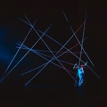 Review: Verb Theatre’s THE STARLING EFFECT exposes the science of self-preservation