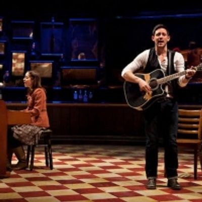 UN D&Iacute;A COMO HOY: ONCE se estrenaba en Broadway
