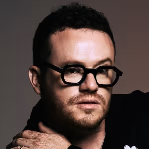 Sam Fischer Unveils New Track 'Hard to Love'