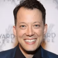 VIDEO: John Tartaglia Voices Chester Raccoon in THE KISSING HAND Video Series