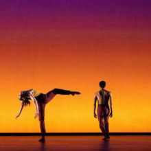 Hubbard Street Dance Chicago to Celebrate Artistic Director's 5th Anniversary with Wi