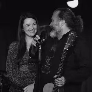 Jonathan Dinklage and Kailee Graham Join MOMS' NIGHT OUT at The Green Room 42