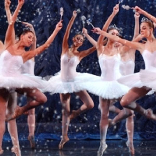 A TUNA CHRISTMAS Exceeds $1 Million In Sales At The Springer Photo