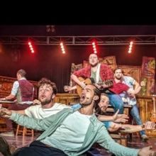 BWW REVIEW: THE CHOIR OF MAN Returns To Sydney With Another Season Of Songs And Healt