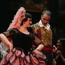 PHOTOS: Se presentan las imágenes oficiales de LA EDAD DE PLATA en el Teatro de la Zarzuela