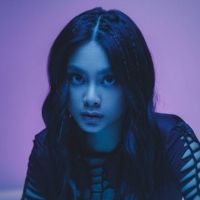 Ylona Garcia Shares New Single 'Entertain Me'