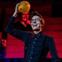 Mind Reader Chris Cox Returns to the Stage in Marlow
