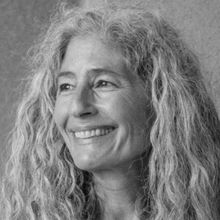 Elizabeth Jacobson and Zachary Rogow to Read Poetry at Teatro Paraguas