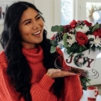 Deck the Halls, Table & Floors with 1-800-Flowers.com