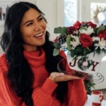 Deck the Halls, Table & Floors with 1-800-Flowers.com