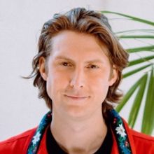 Eric Hutchinson Releases 6-Song EP 'SING ALONG!'