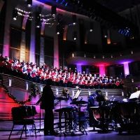 BWW Review: THE WASHINGTON CHORUS A CANDLELIGHT CHRISTMAS at The Music Center At Stra Interview