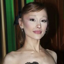 Jonathan Bailey and Ariana Grande Confirmed to Star in SUNDAY IN THE PARK WITH GEORGE