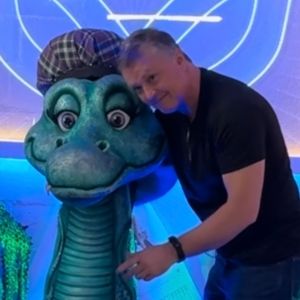 Video: Edwin McCain Unmasked as 'Nessy' on THE MASKED SINGER