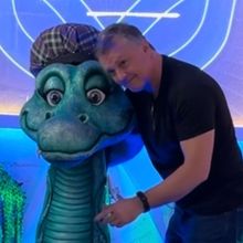 Video: Edwin McCain Unmasked as 'Nessy' on THE MASKED SINGER