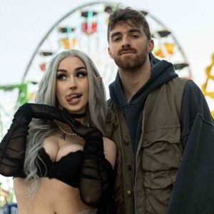 The Chainsmokers Release New Single 'Self Destruction Mode'