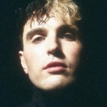 Duncan Laurence Shares New Single 'Skyboy'