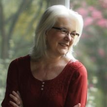 Tina Davidson's Memoir LET YOUR HEART BE BROKEN To be Released as an Audiobook